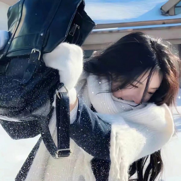 西班牙女王封面